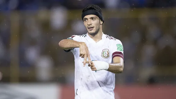 Mexico National Team complied with its procedure and beat El Salvador 2-0. In this way, it continues first in the face of the classification at the next World Cup