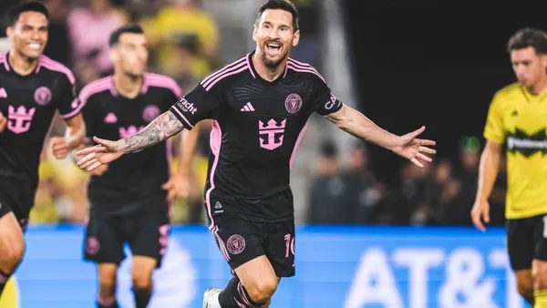 Morgan Crowns Messi King of Football. Foto: Instagram