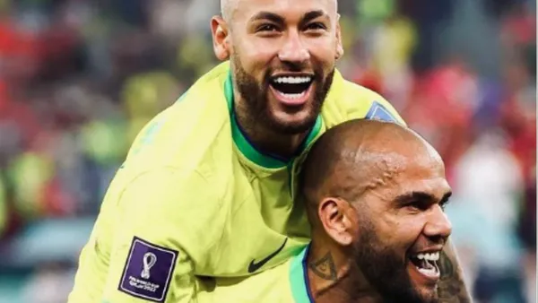 Neymar and Dani Alves. Photo: Dani Alves networks.