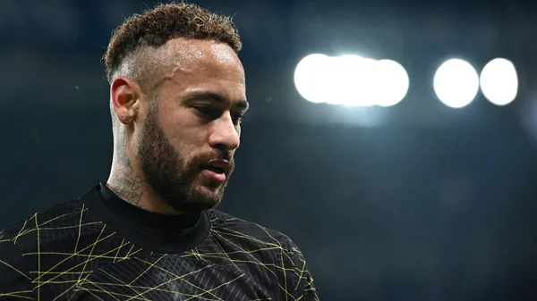 Neymar Jr is not going through a good time at PSG.