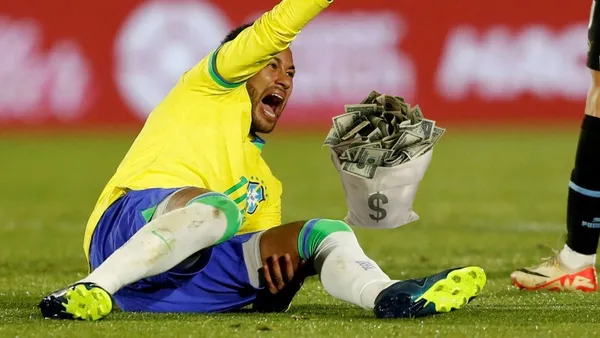 Neymar suffered a serious injury with the Brazil National Team against Uruguay on the Qualifiers.