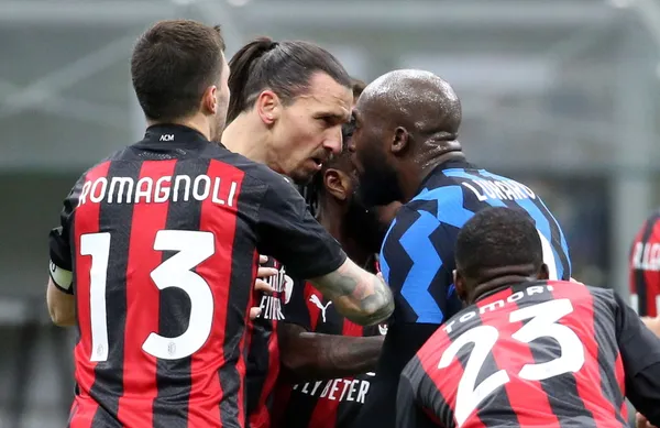 On the break of the Derbi della Madonnina for the quarterfinals of the Italian Cup, both players exchanged a series of insults and came to face each other aggressively.