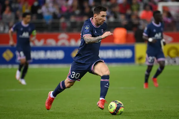 Paris Saint-Germain beat Reims in the fourth matchday of Ligue 1 with a brace from Mbappé and played a great game in what was Messi's debut with PSG.
