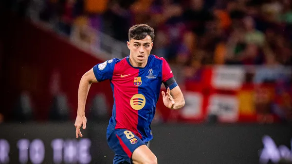 Pedri scores a magnificent long-range goal after a brilliant assist from Lamine Yamal.