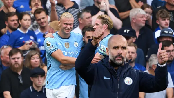Pep Guardiola - Erling Haaland - Kevin de Bruyne (Foto: Manchester City News)