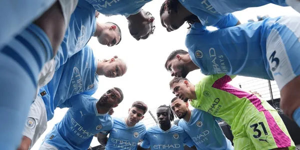 Photo of Manchester City's new star working in a pastry shop four years ago is going viral on social media.