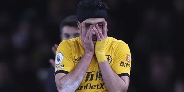 Raúl Jimenez is not longer ready for Europe. Now in Mexico he could have offers and he would say yes to the proposal.