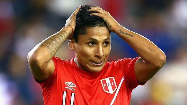 Raúl Ruidíaz, who tasted positive for coronavirus, is the top scorer of Seattle Sounders, with nine goals. Besides, he has two assists. In other words, Ruidiaz participated in almost a third of the goals of the team.