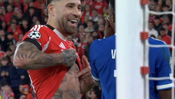 Real Madrid fans booed Benfica's centre-back Nicolás Otamendi during the Champions League's warm up