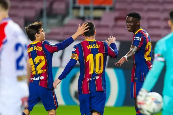 Ronald Koeman has gotten a few things wrong as Barcelona manager, one of which is the unfair treatment of young midfielder Riqui Puig.