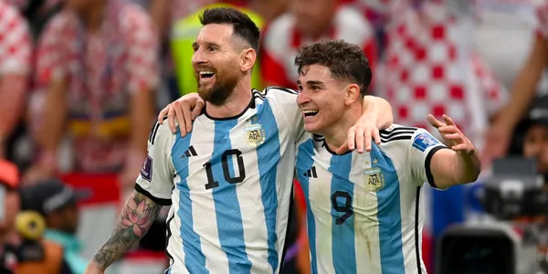 Ronaldinho was admiring Messi's performance against Croatia.