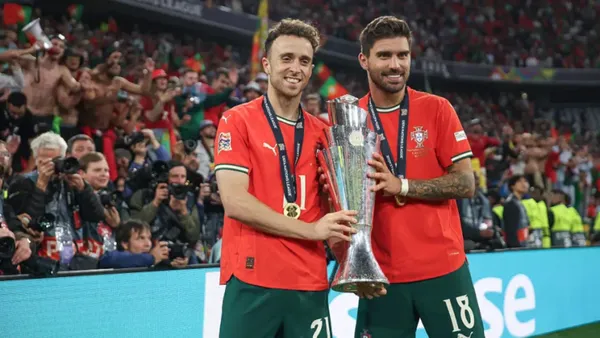 Ruben Nunes y Diogo Jota