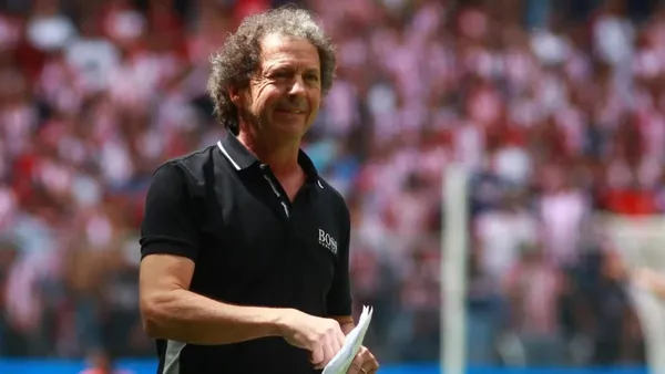 Santiago Baños is living his last games in Las Águilas.