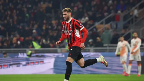 Santiago Giménez | Photo: @ACMilan