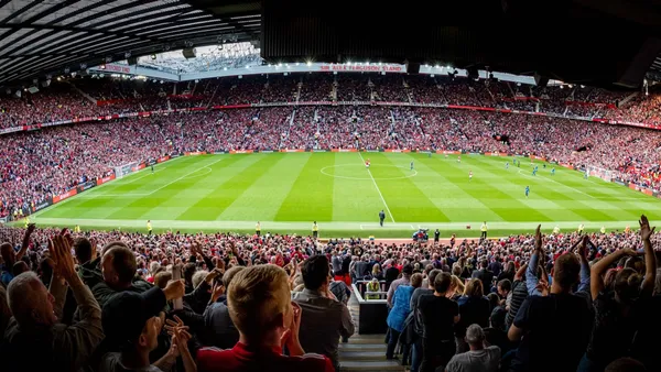 See how much Manchester United makes from the ticket sales in the Manchester Derby today.