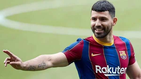 Sergio Agüero boasts his new acquisition, just a few days after joining the FC Barcelona preseason. The ‘Kun’ has a good time in his new stay in Catalonia.