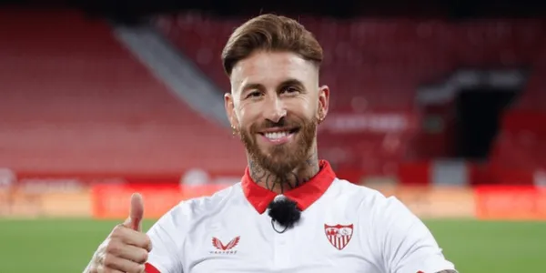 Sevilla has made a presentation to Sergio Ramos in their stadium.