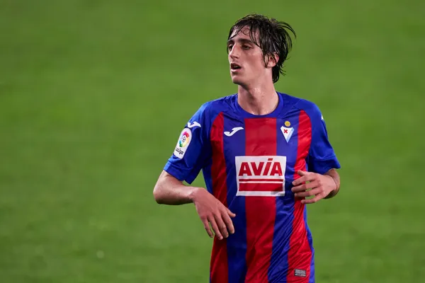 Spanish club Sevilla could have made huge money from the sale of their young player if he had agreed to a new contract before he was sold.