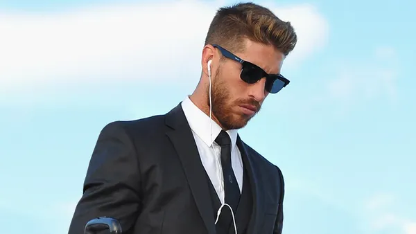 The 35-year-old central defender arrived in Paris on Wednesday, and after passing the respective medical examinations, he went to the club's offices to sign his new contract and confirm one of the surprises in the market.