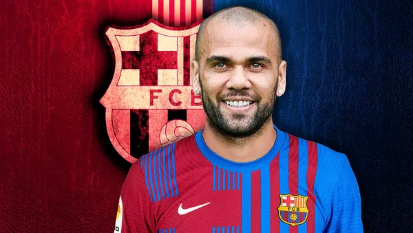 The 38-year-old Brazilian successfully passed the medical examination with the Barça club on Monday and will have his first training session under Xavi Hernández in a few hours.