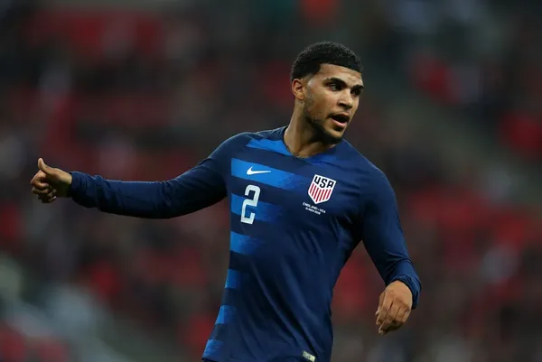 The American defender has already had five offers from different MLS clubs and his return to the league is getting closer and closer.