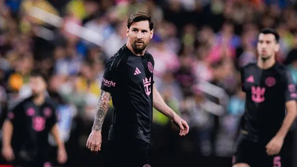 The Argentine had a strange gesture against the América fans that has generated controversy