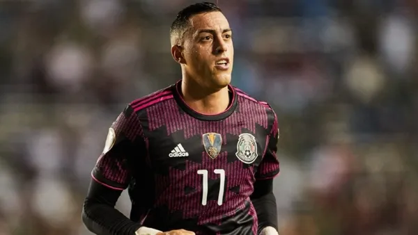 The Argentine naturalized Mexican striker came on as a substitute in the 62nd minute and the fans of El Tri made themselves heard.