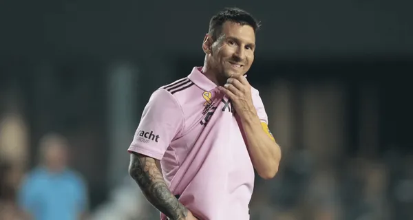 The Argentine star was somewhat ignored by one of his teammates in the United States.