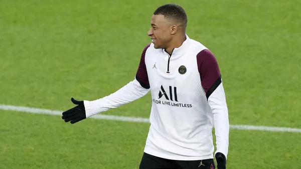 The arrival of Kylian Mbappé to Real Madrid, would bring important consequences in the starting eleven.