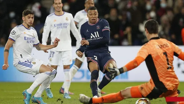 The Belgian saved a penalty against Real Madrid, but it was not enough to avoid defeat against PSG.