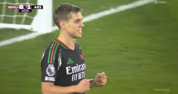 The Belgian simply pushed the ball in after great play down the right flank by Saka.