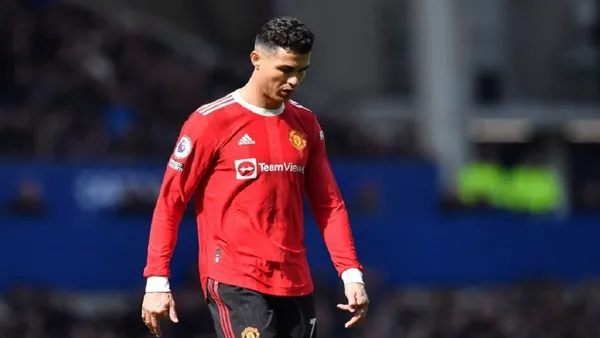 The board does not have a final decision, as getting rid of the Portuguese player has its pros and cons.