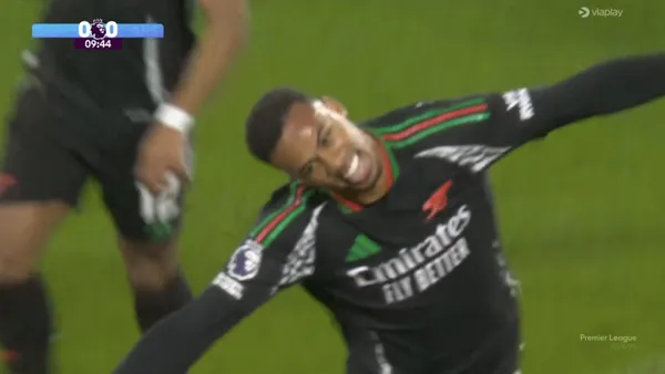 The Brazilian defender scored a great header to put the Gunners in front.