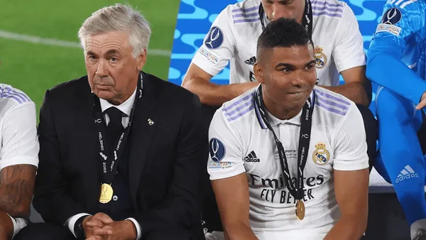 The Brazilian midfielder is in talks with Manchester United and that the deal could be official in the next few hours.