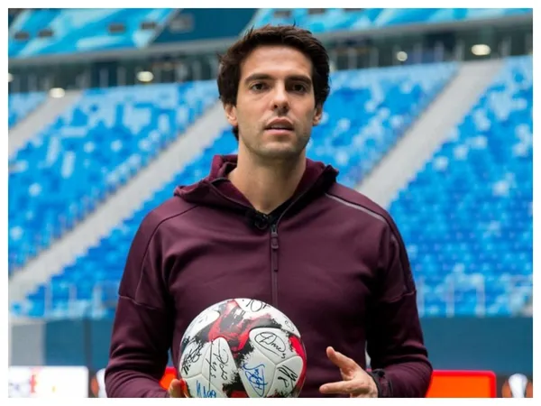 The Brazilian player Kaka was one of the favorite players of the brands and generated millions but everything changed when he left professional football.