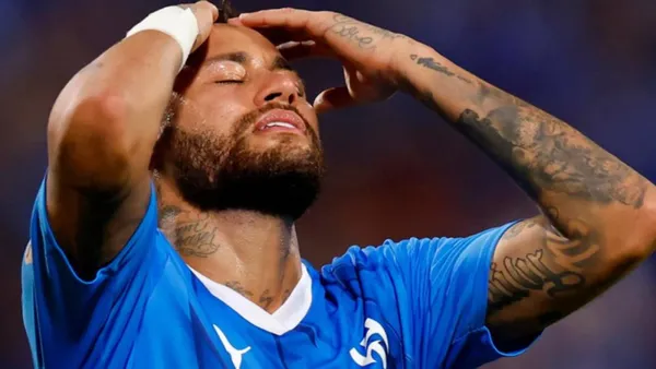 The Brazilian was injured a few days ago and decided to travel to Brazil to go partying