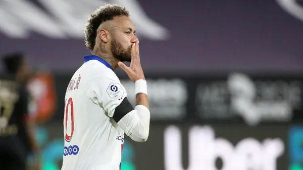 The Brazilian will continue in the club and hopes that they fulfill what was promised