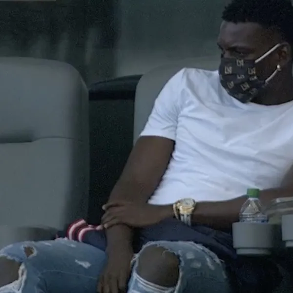 The Colombian defender arrives to play the MLS playoffs with LAFC on loan but with option to be bought