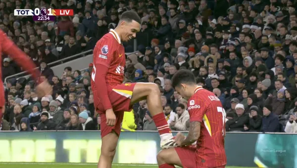 The Colombian took advantage of a great assist from Trent Alexander Arnold to score the 1-0.