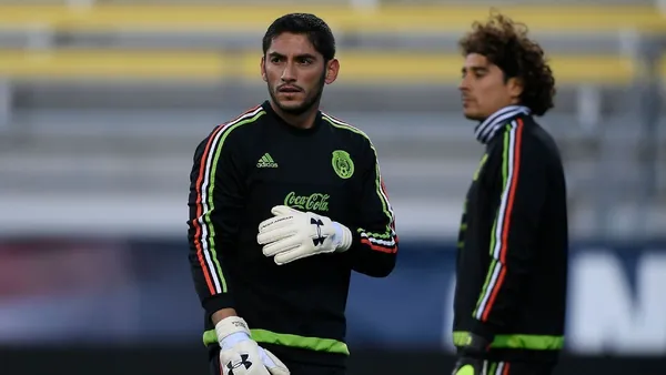 The Cruz Azul goalkeeper broke his silence and exposed the case of how Guillermo Ochoa was directly responsible for ending his chances with El Tri.