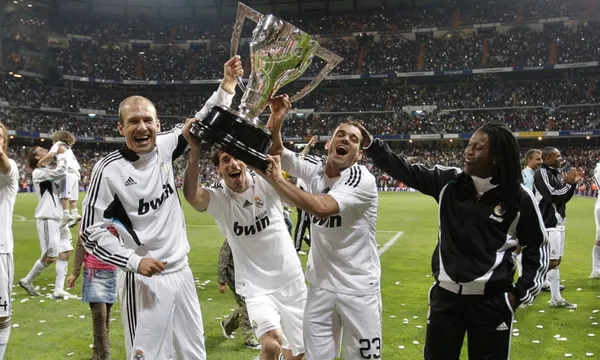 The former Real Madrid player is going bankrupt because some personal problems with money.