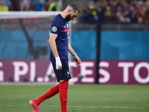 The forward regretted the elimination of ‘Les Bleus’ from the European Championship, after losing on penalties to Switzerland in the round of 16. "I would have liked to continue to excite them for a long time," wrote Benzema.