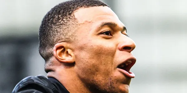 The French player is getting closer and closer to the Spanish team.