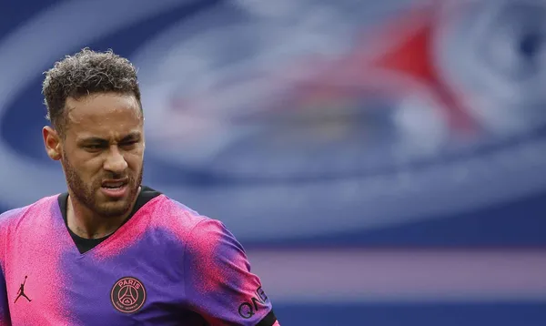 The French side is suffering an unexpected problem that may bring huge trouble soon.