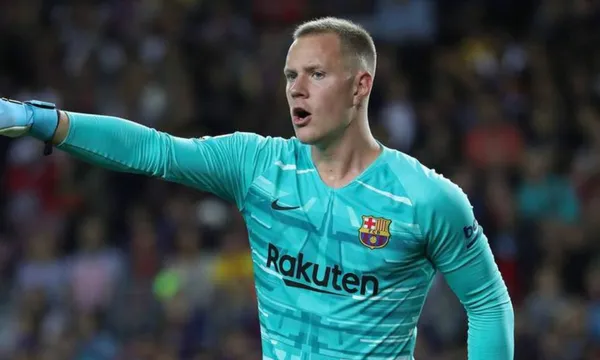 The German goalkeeper demands a better contract and if he signs, he would become one of the most important players at the club.