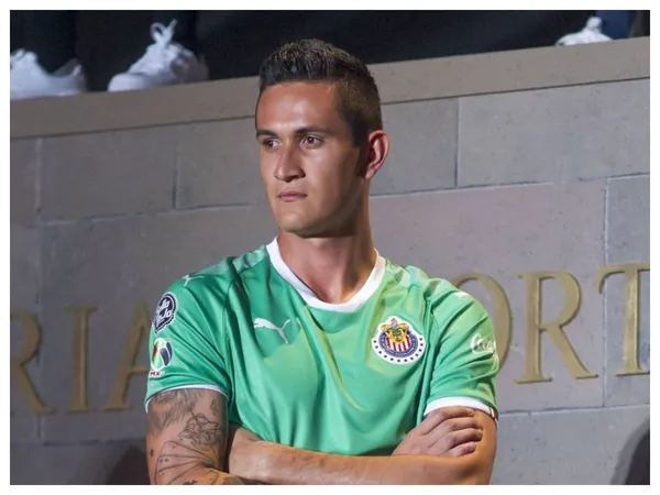 The goalkeeper aged 24 may leave the Rebaño Sagrado for this amount of money.