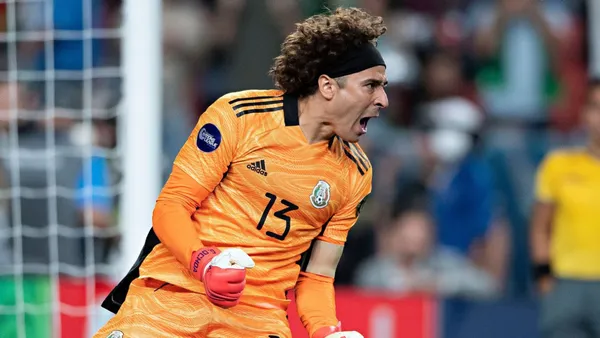 The goalkeeper saved El Tri and saved Gerardo Martino's job once again.