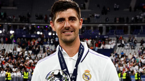 The goalkeeper was undoubtedly one of the most important players in the match in which Los Merengues won their 14th UEFA Champions League cup.