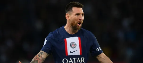 The legendary player might choose to leave PSG for the last dance at Barcelona