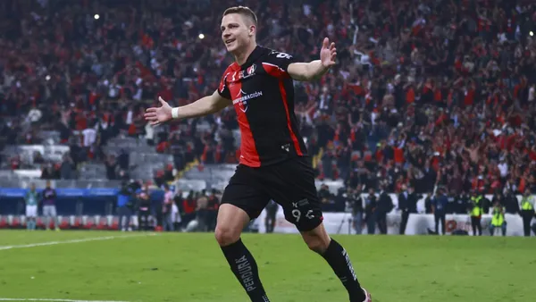 The lethal Atlas striker says that playing for El Tri would be the finishing touch to his career.